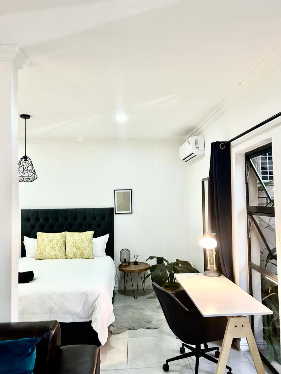 Close To Menlyn Maine * Pretoria-Noord