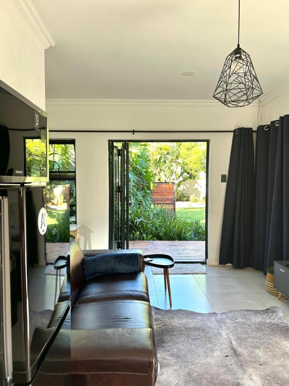 Close To Menlyn Maine * Pretoria-Noord